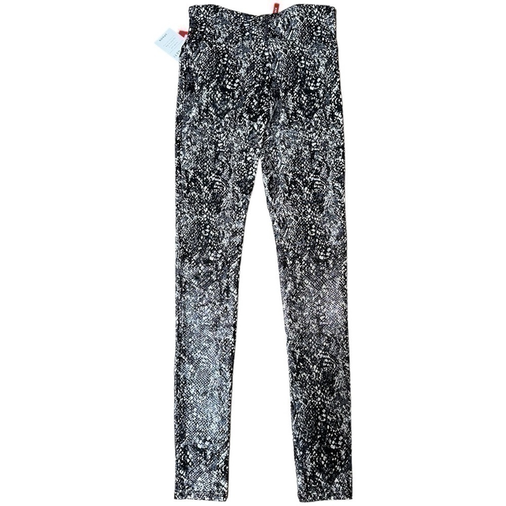 SPANX NWT Women’s Size S Grey Snake Faux Leather Shine High Rise Leggings - Picture 6 of 11